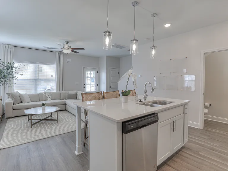 1801 Townhomes — Photo 10