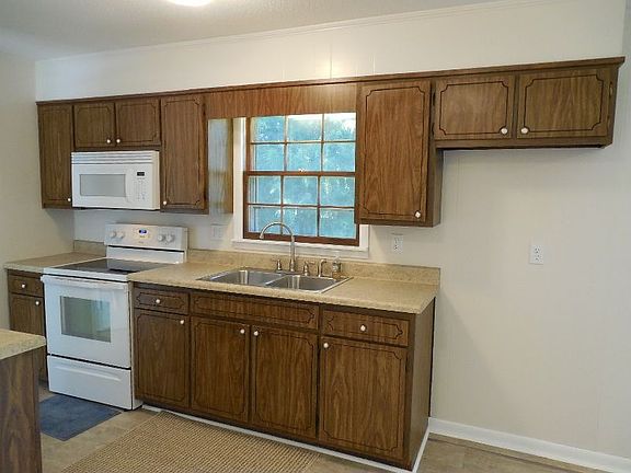 4th image of 111 Wildwood Dr
