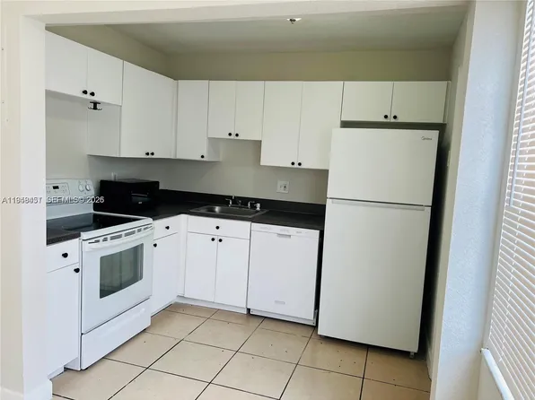 4605 NW 9th Dr #4605, Fort Lauderdale, FL 33317