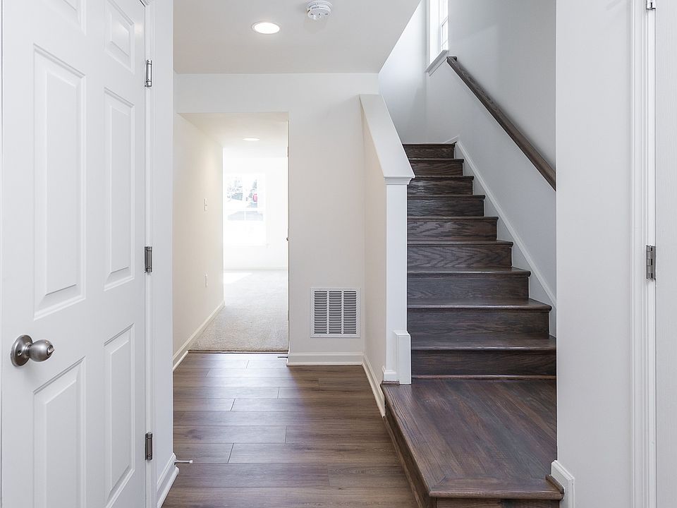 York II Garage Plan, Homestead Acres Townhomes, Hanover, PA 17331 Zillow