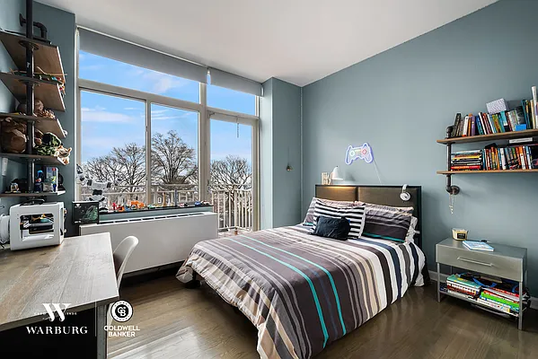 Sold by Coldwell Banker Warburg | media 11