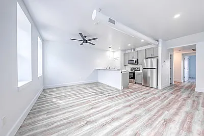 3005-3007 Brereton St #3 — Photo 7