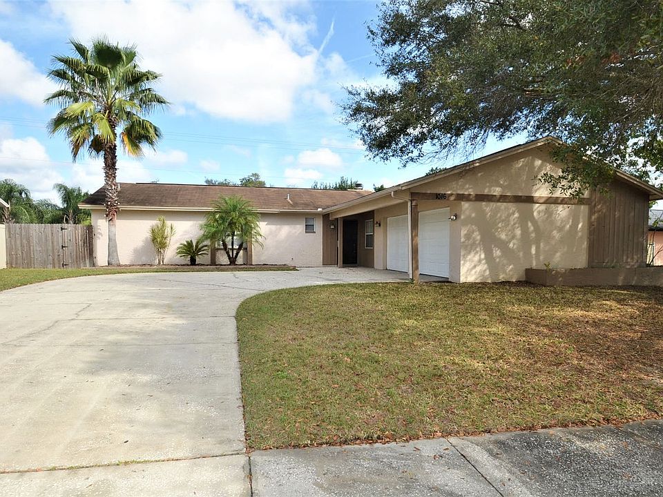 1st image of 1016 Brandon Lakes Ave