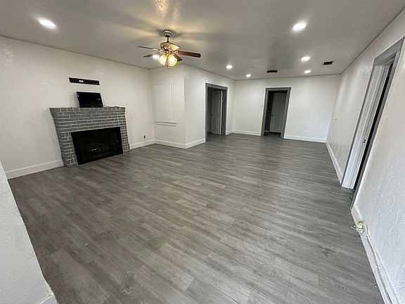 3rd image of 2021 Marconi Ave
