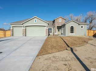 679 Rose Ln, Fernley, NV 89408