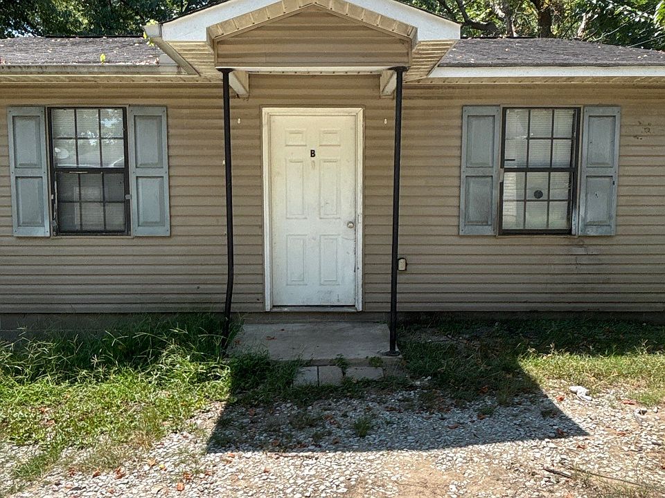 1st image of 9 N Main St #B