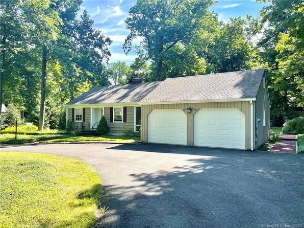 26 Harvey Road, Ridgefield, CT 06877