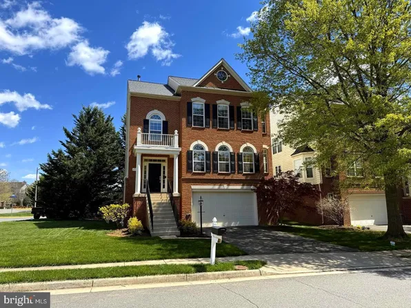 4509 Rhett Ln, Fairfax, VA 22030