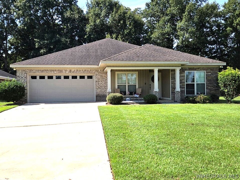 1st image of 102 Tuscany Ln