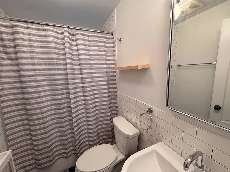 834 W Waveland Ave — Photo 12