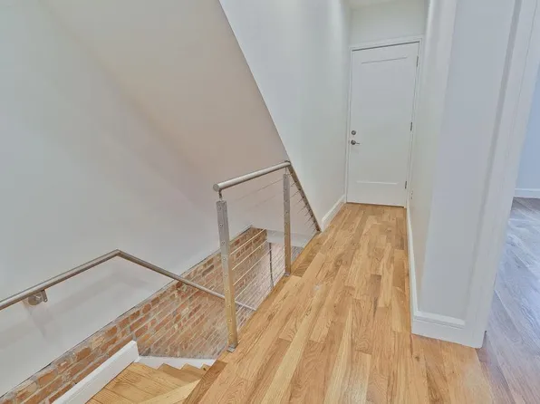 47 Poplar Street image 11 of 17