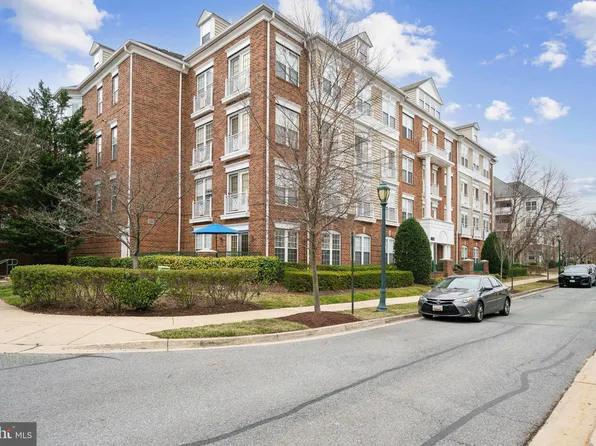 1002 Elmcroft Blvd APT 101, Rockville, MD 20850