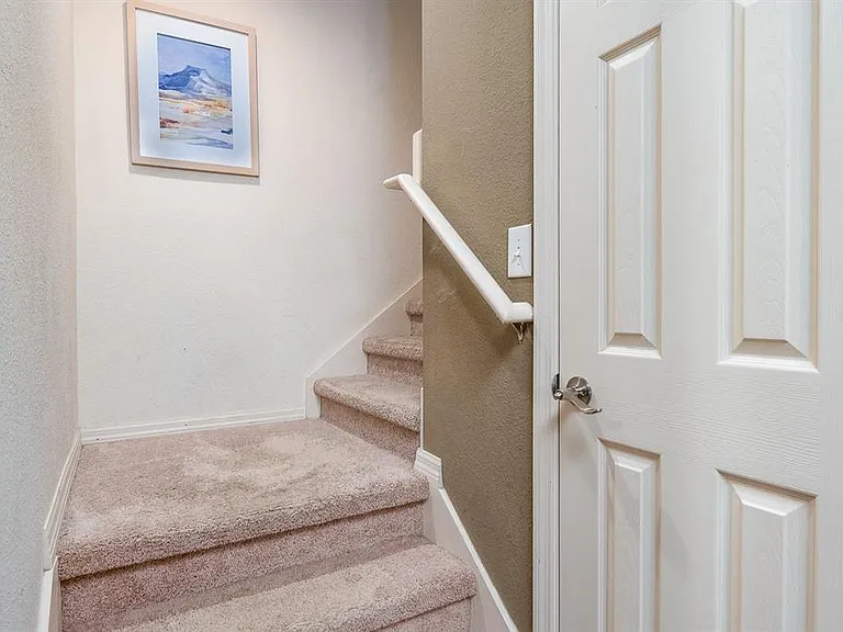 8964 Silver Pl — Photo 19