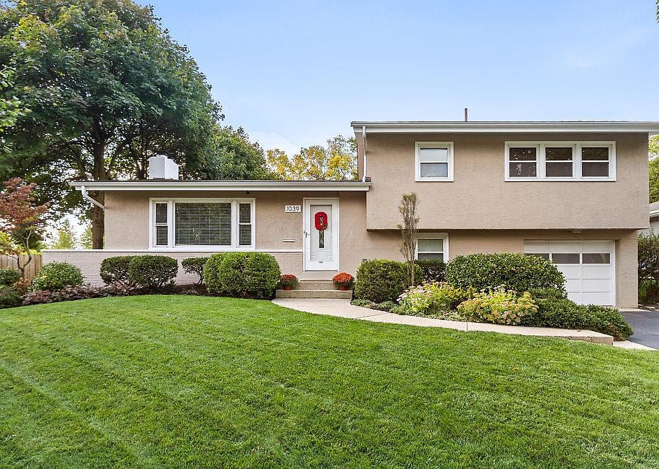 1st image of 1039 Sunny Hill Dr