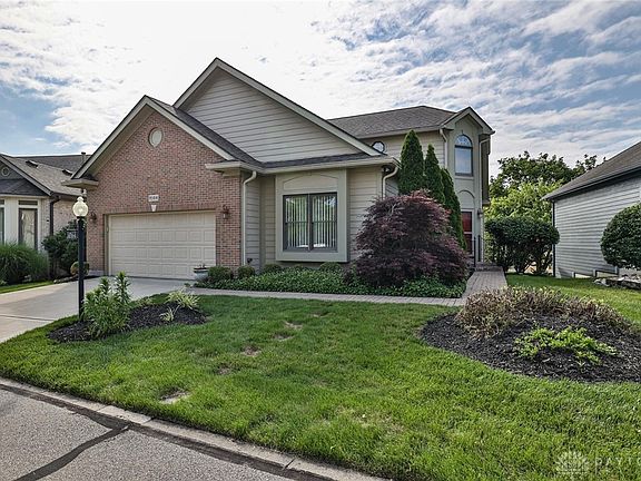 2nd image of 7164 Hartcrest Ln #127