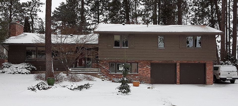 1st image of 2621 E 39th Ave