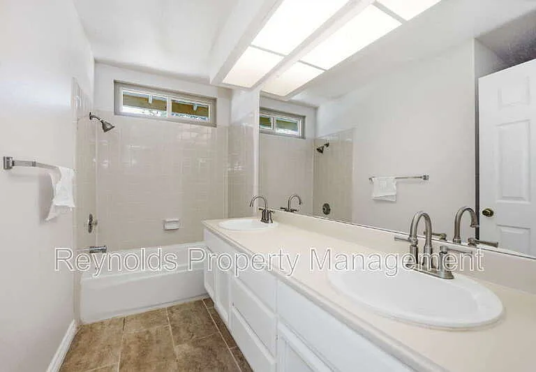 9462 Pipilo St — Photo 17