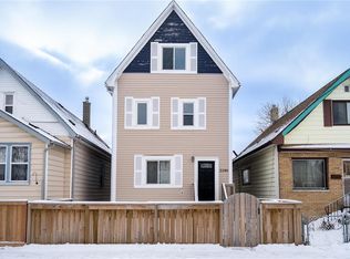 2246 Gallagher Ave, Winnipeg, MB R3E1T8