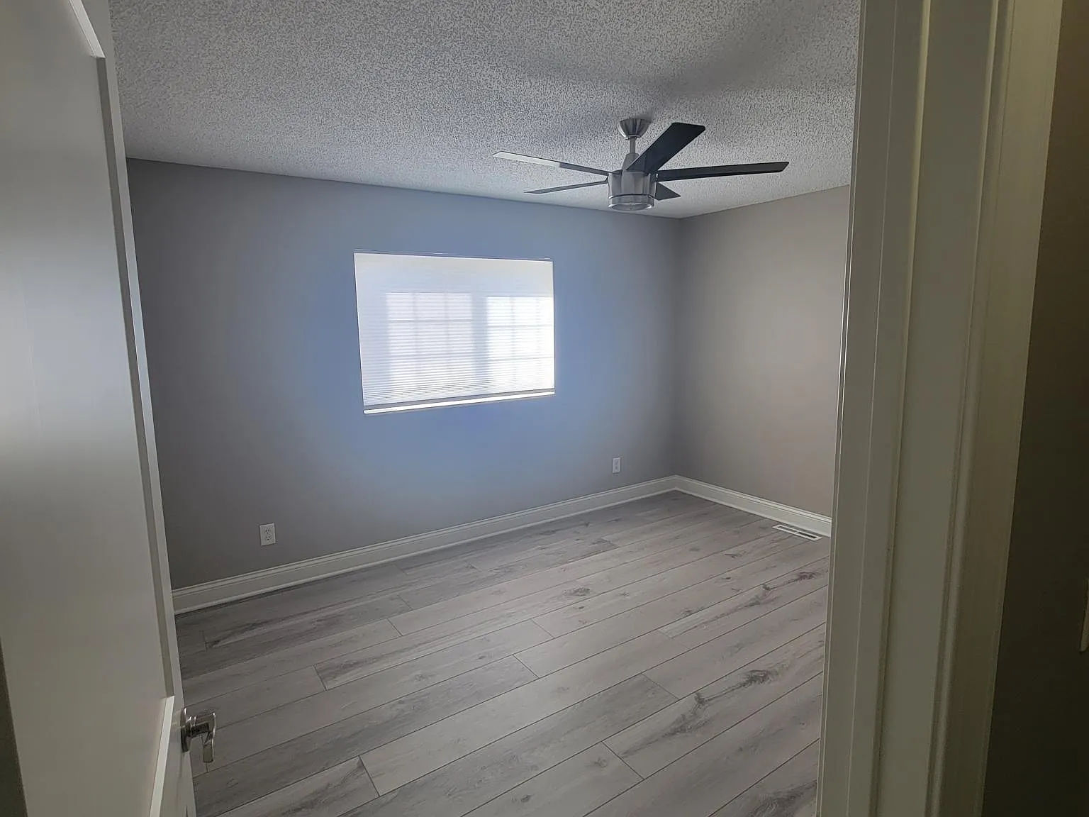 2 bed, 1.5 bath, 1607 sqft, $2,000 — Photo 4