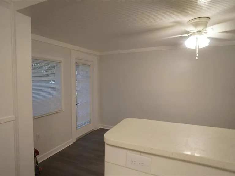 807 1/2 S Fremont Ave #LOWER — Photo 14