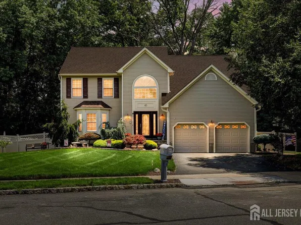 45 Woodruff Dr, Matawan, NJ 07747