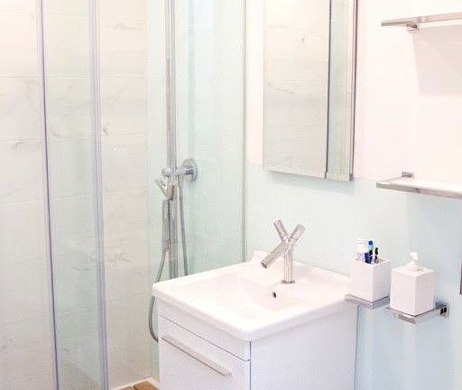 3rd image of 149 W 93rd St APT 4