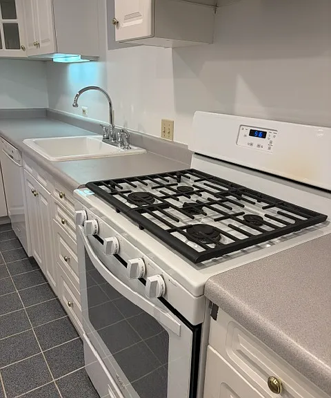 3642 N Janssen Ave #1 — Photo 9