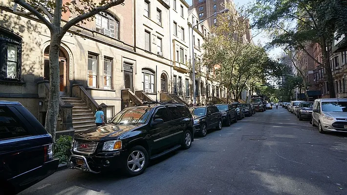 Rented by Citi Habitats | media 15