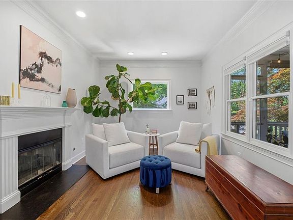 5th image of 200 Glenlake Commons Dr