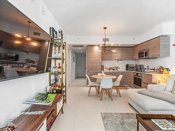 2nd image of 1300 S Miami Ave #3008