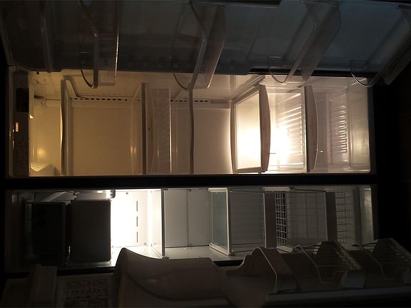 Refrigerator with Water & Ice Dispenser