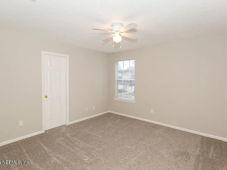 365 Scrub Jay Dr — Photo 12