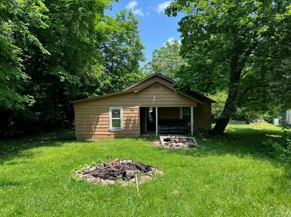 602 E Main St, Flippin, AR 72634