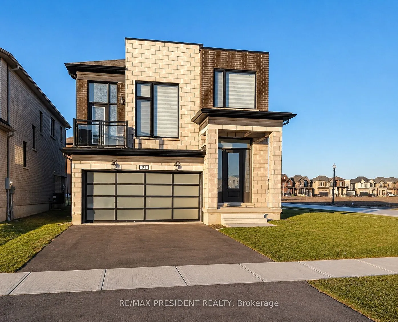 4 bed, $2,900 — Photo 1