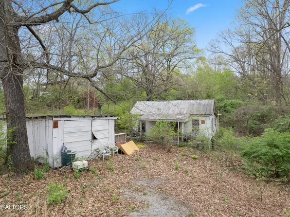 1112 Bales Rd, New Market, TN 37820