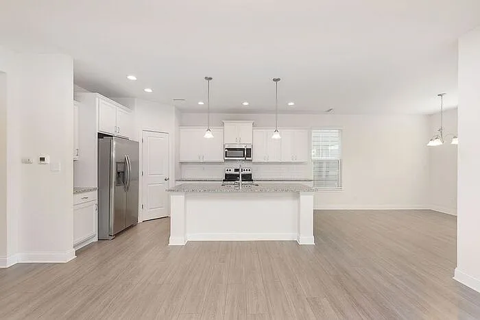 14253 James Dean Dr — Photo 9