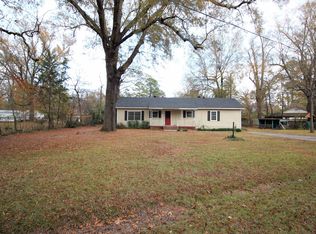 102 Roosevelt Rd, Hooks, TX 75561