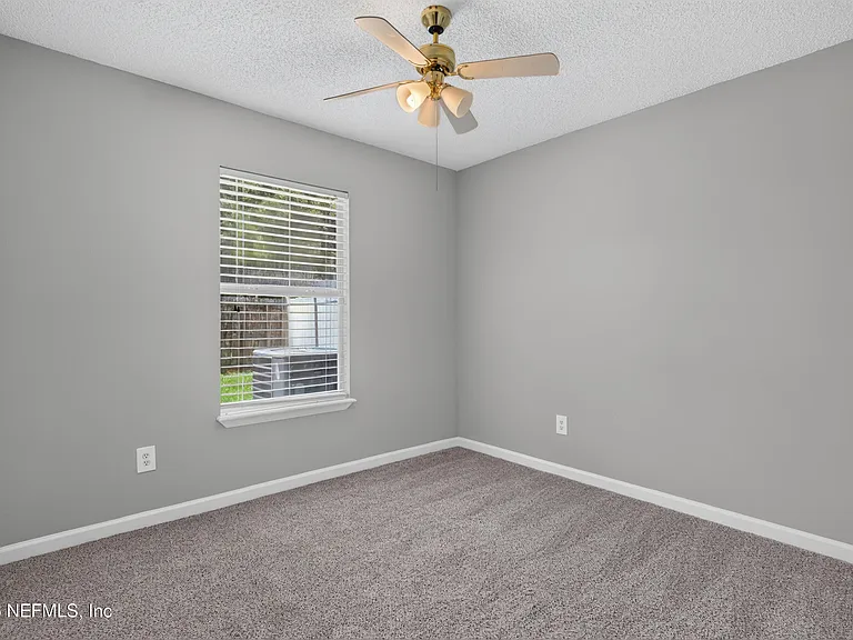 1108 Hidden Cove Cir S — Photo 20