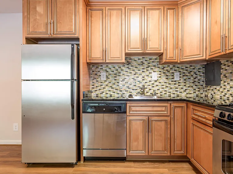 Potomac Ridge Apartments — Photo 13