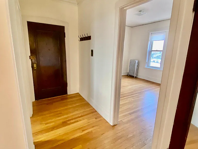 4805 1/2 N Hermitage Ave #3E — Photo 11