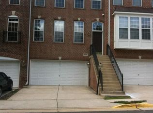 8246 Gunston Commons Way, Lorton, VA 22079