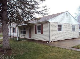 1822 S 14th St, Niles, MI 49120