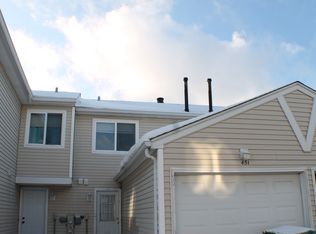 451 Meadow Green Ln, Round Lake Beach, IL 60073