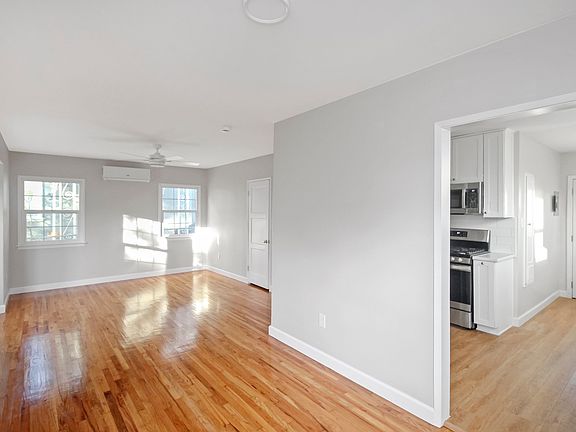 4th image of 632 Orange Grove Ave