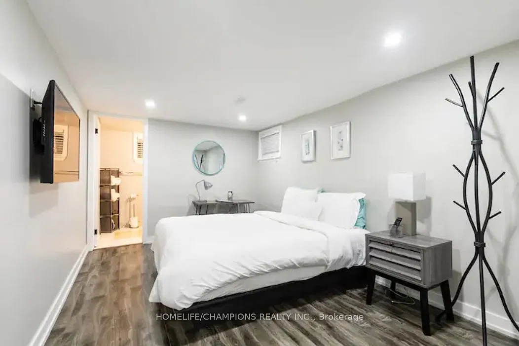 1 bed, $1,300 — Photo 1