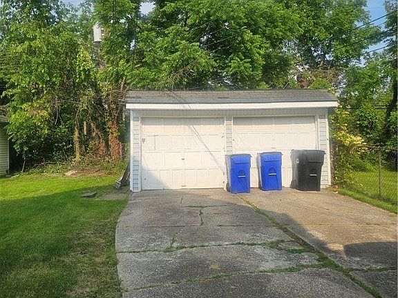 5th image of 4133 E 139th St