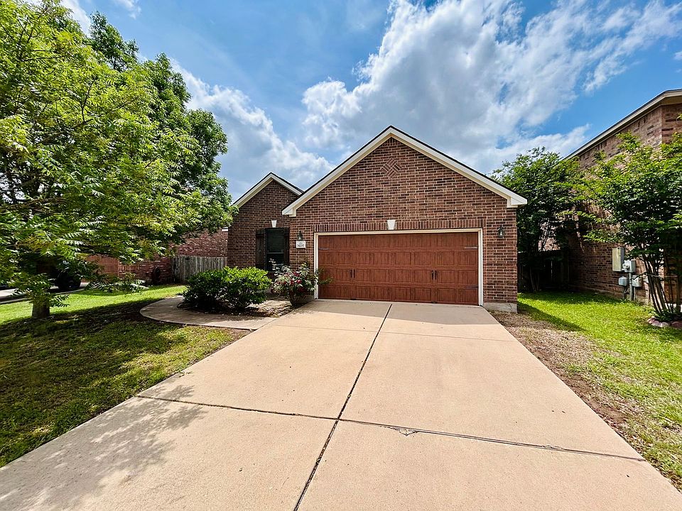 1st image of 14200 Lake Victor Dr