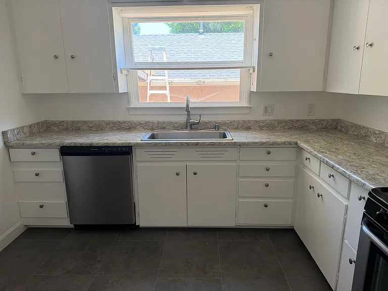 10602 Cedar Way — Photo 19