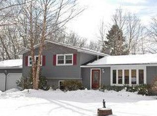 4305 S Ridgeway Rd, Ringwood, IL 60072