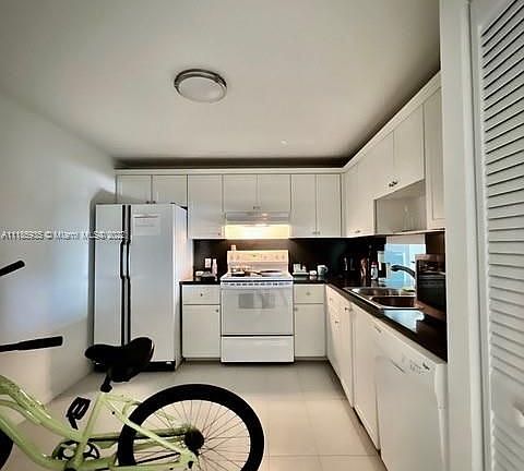2nd image of 575 Crandon Blvd APT 503